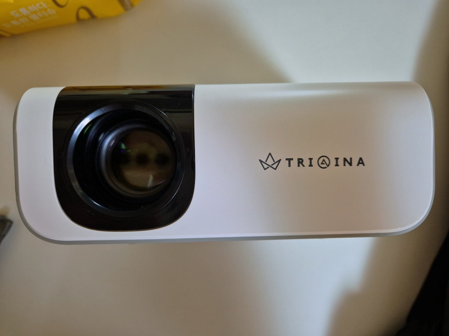 빔프로젝터 미니빔 TN-LP9 가정용 캠핑용 휴대용 삼각대+전용가방+C타입 어댑터