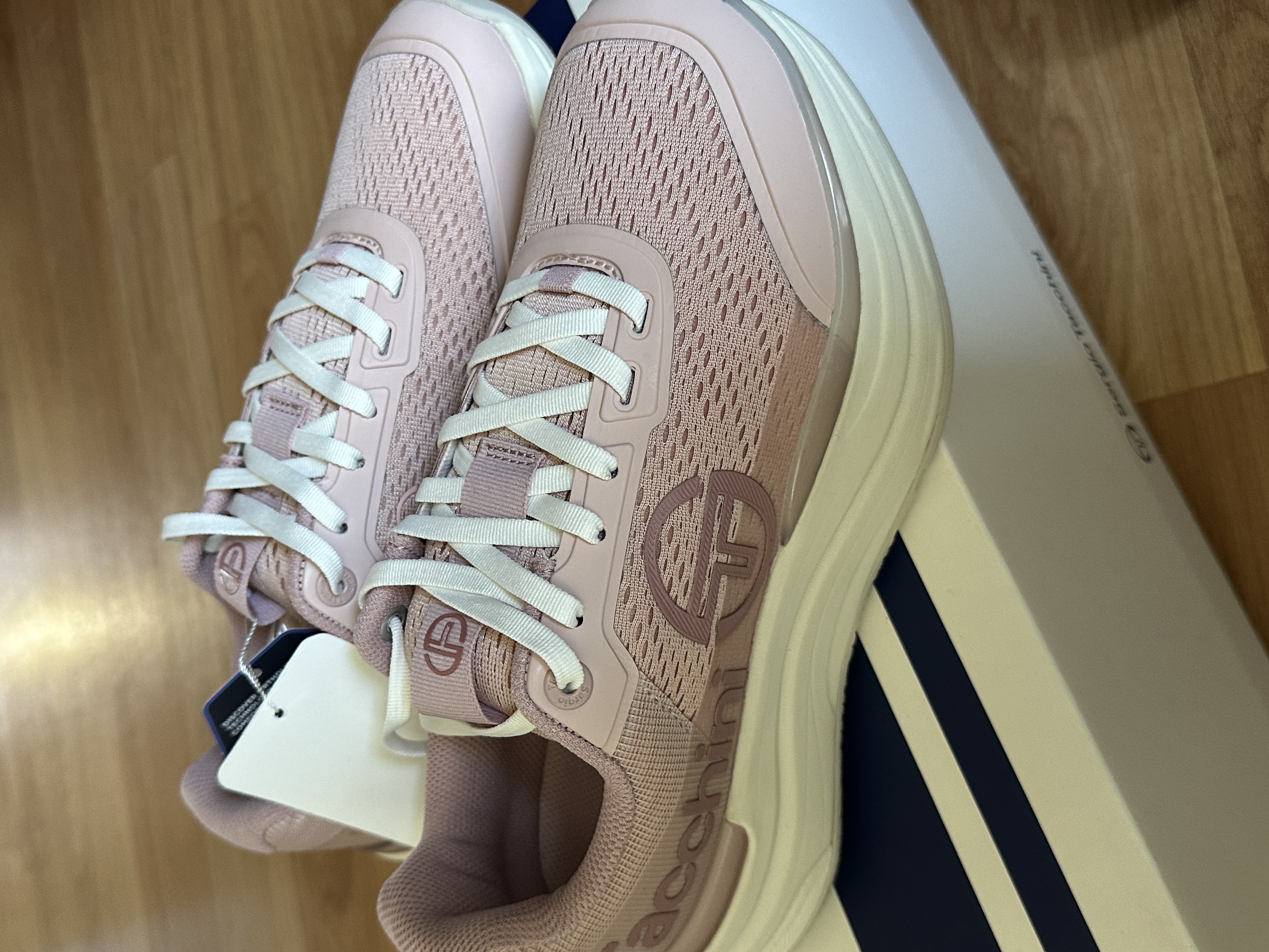 세르지오타키니테니스화